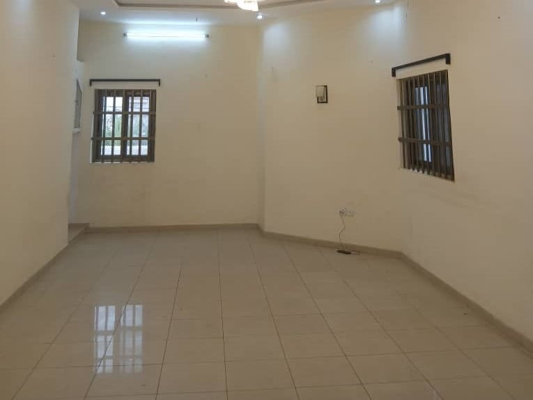 VILLA R+1 AKOGBATO 05