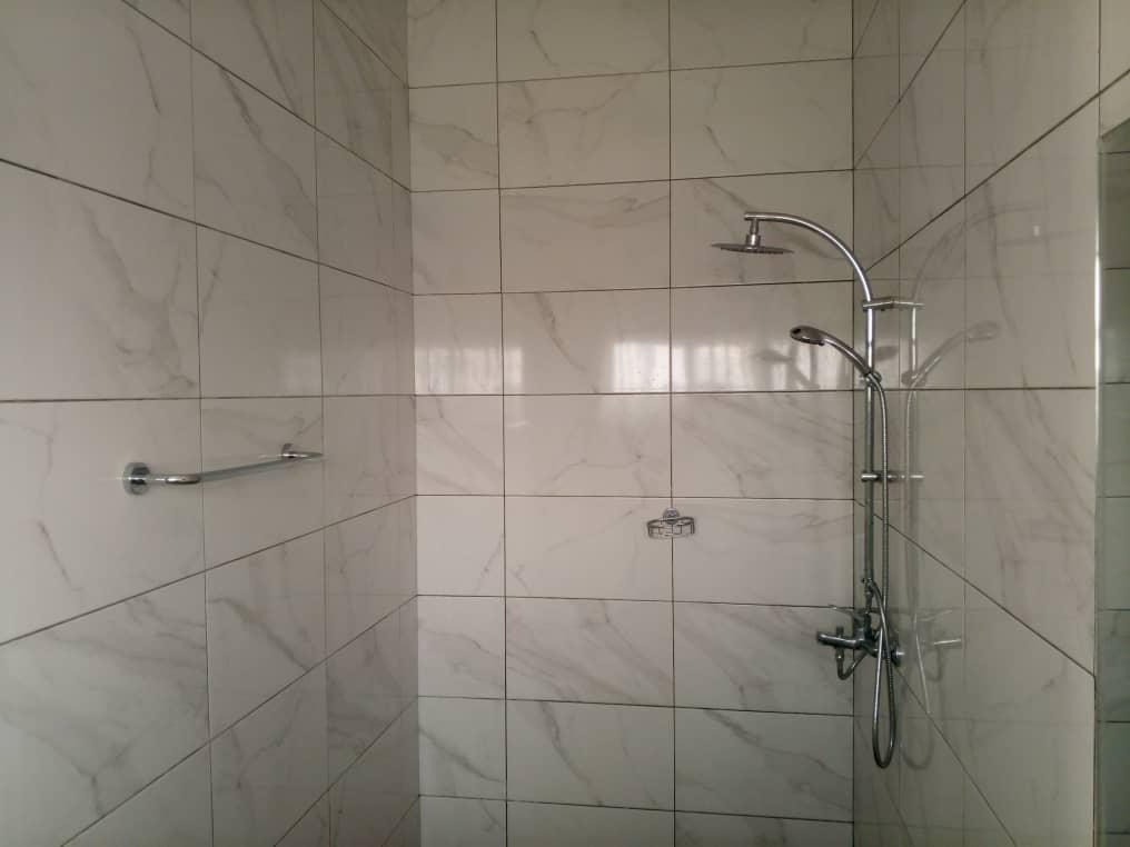 appartement au 01 er etage 05