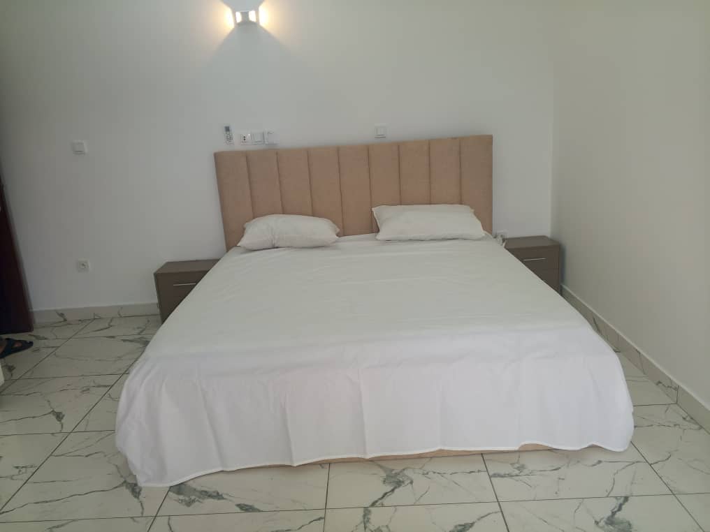 appartement au 02 étage 28