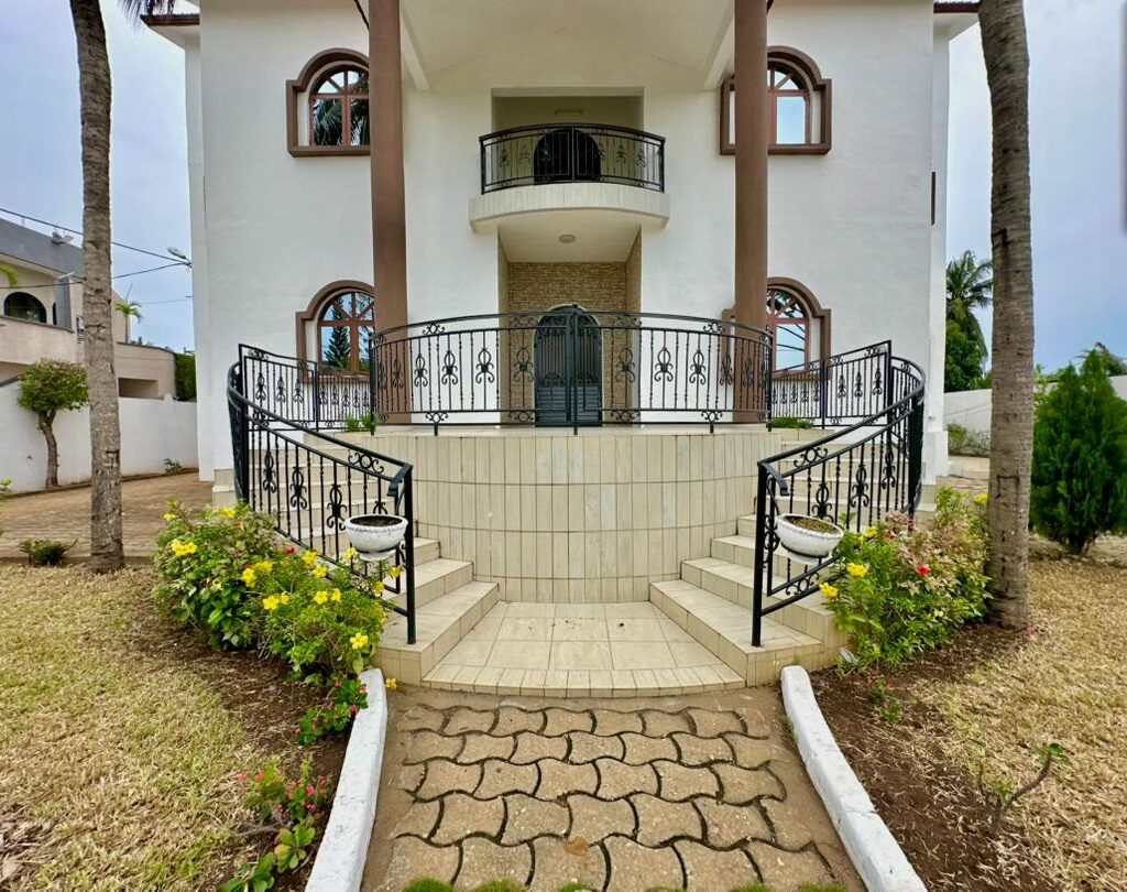 Villa à la cité Glélé Fidjrossé kpota